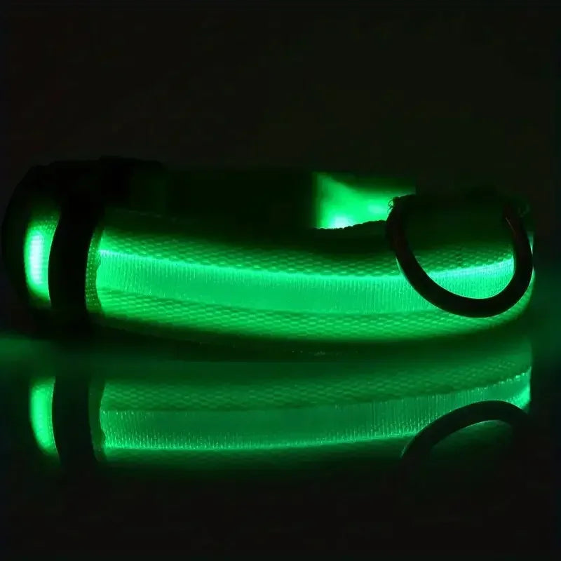 Showlu Smart General LED glow dog collar with safety night leash, featuring bright illumination and adjustable fit for pets.