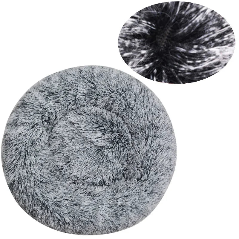 Showlu Round Plush Pet Bed with soft, warm fabric, suitable for large dogs, providing a cozy and comfortable dog house.