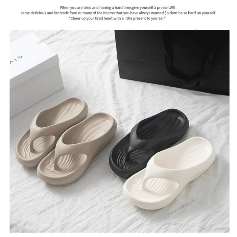 Women’s Showlu Fashion EVA flip-flops with soft, anti-slip soles and anti-odor design, ideal for beach and summer casual wear.