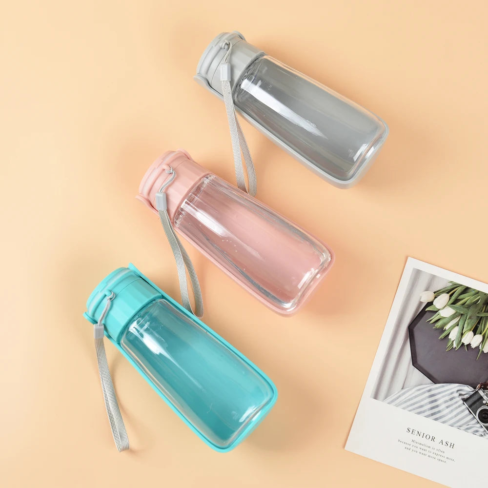 Showlu Fashion Store Holapet portable dog water bottle with leak-proof bowl, high capacity for convenient pet hydration on the go.