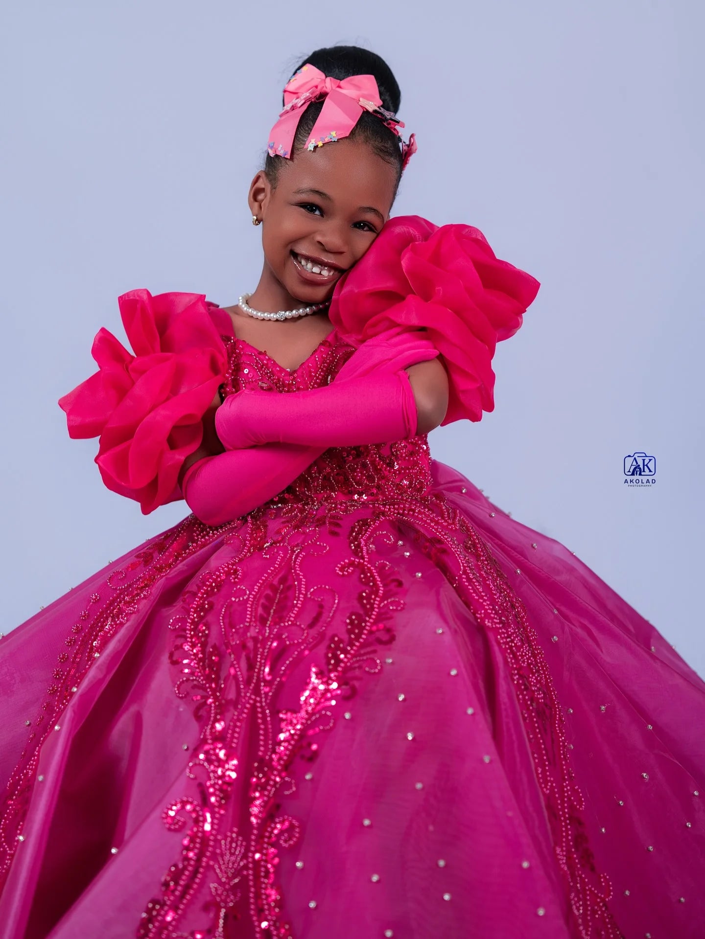 Customized Hot Pink Flower Girl Dress for Wedding Sequins Applique Puffy Baby Kids Birthday Party First Communion Gown