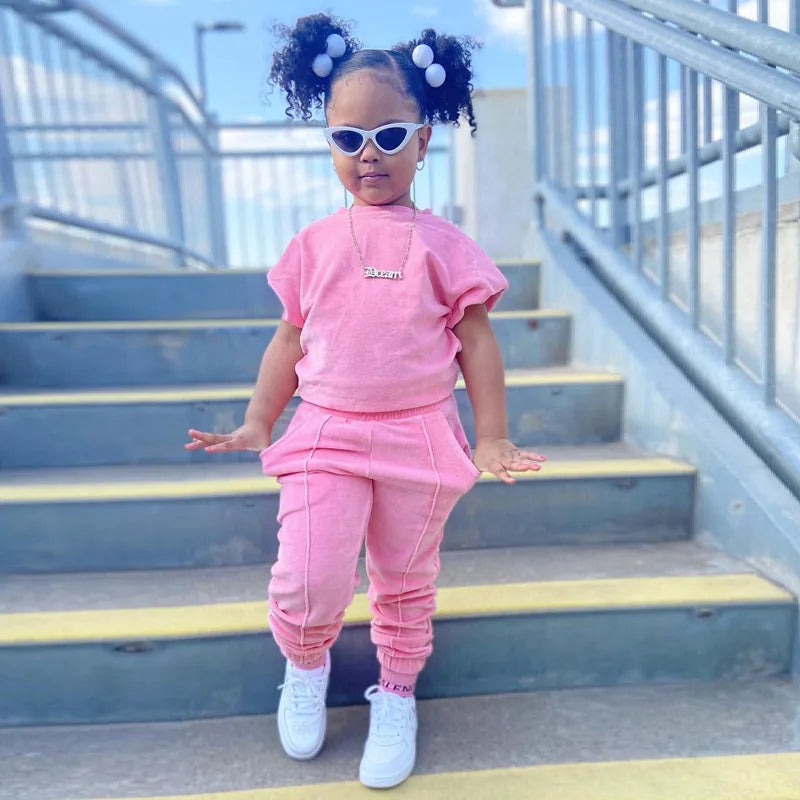 Kids Tales girls' 2-piece cotton T-shirt and pants set for ages 1-6, featuring colorful, comfortable casual clothing.