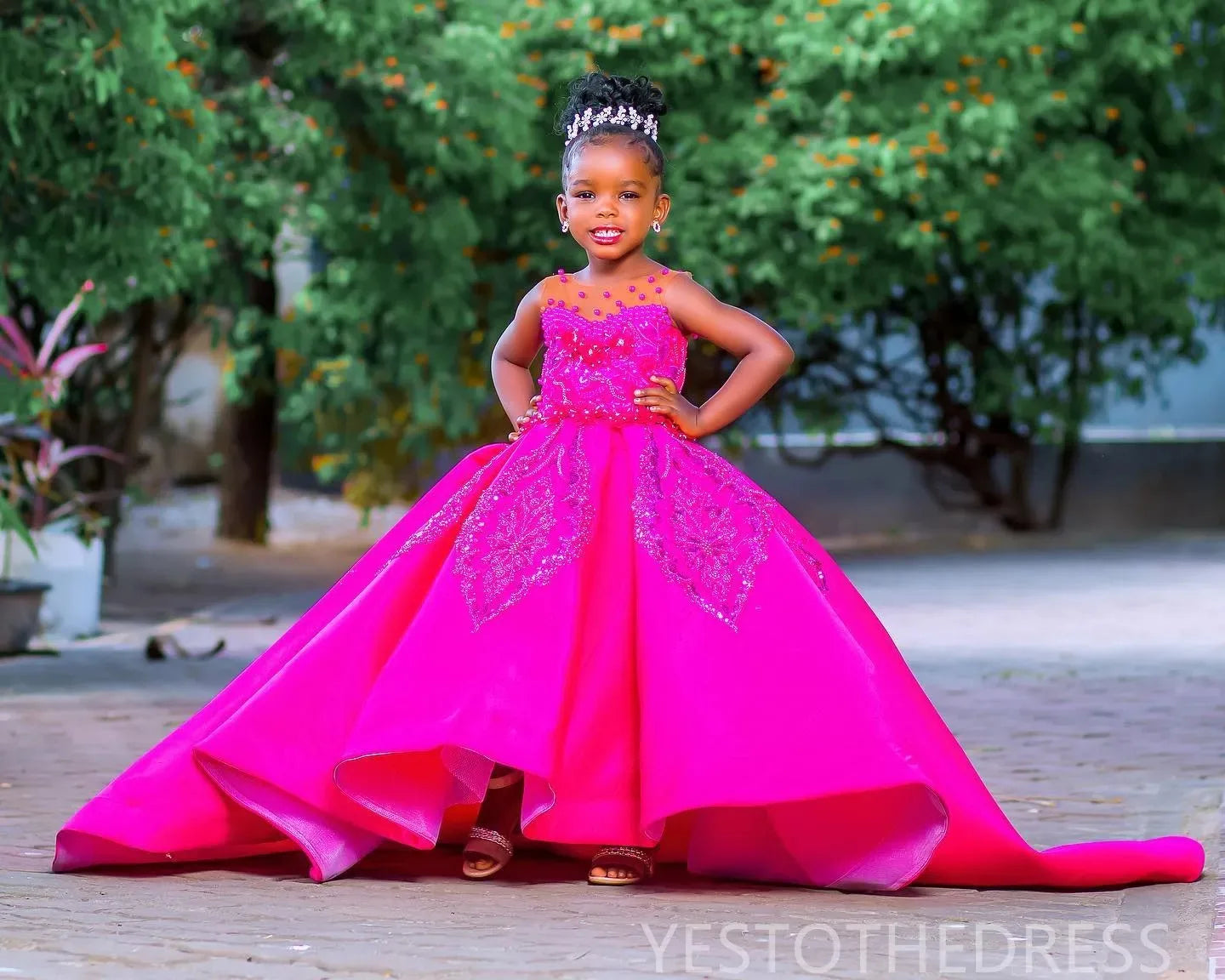 Fuchsia flower girl dress by Gdybao with beaded lace satin fabric, perfect for birthday parties, featuring a delicate floral design.