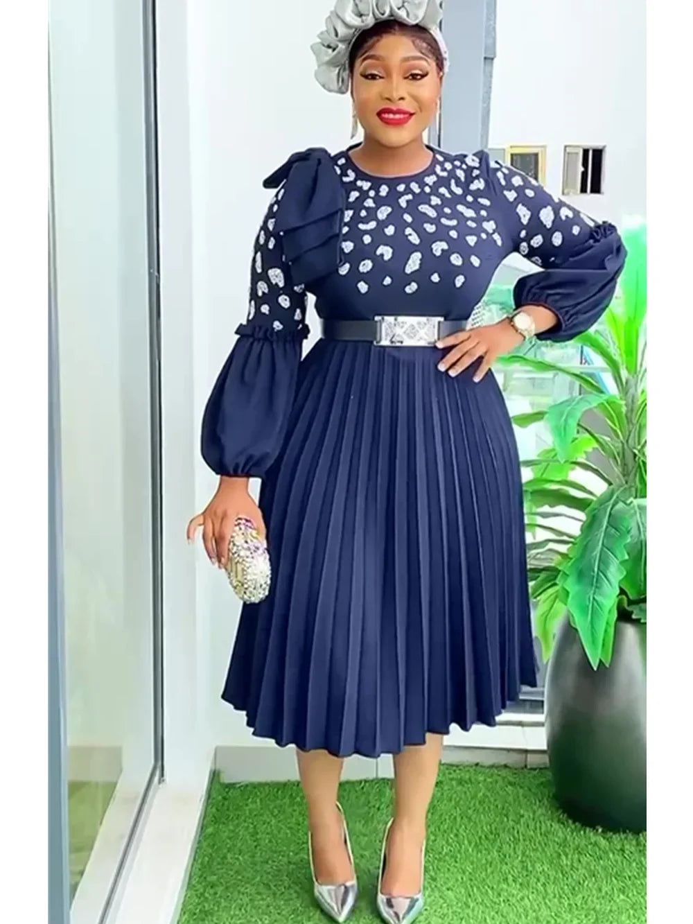 African dashiki Ankara wedding party dress for women, vibrant Showlu Fashion design, featuring colorful traditional African print.