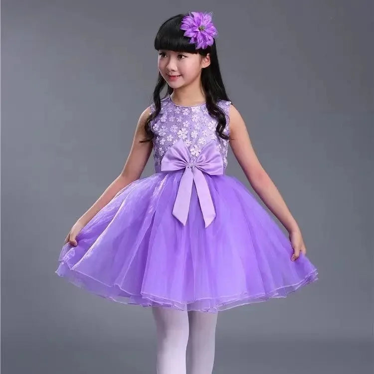 Baby girl flower girl dress for wedding, birthday, and communion, in white with floral details, suitable for ages 2-8 years.