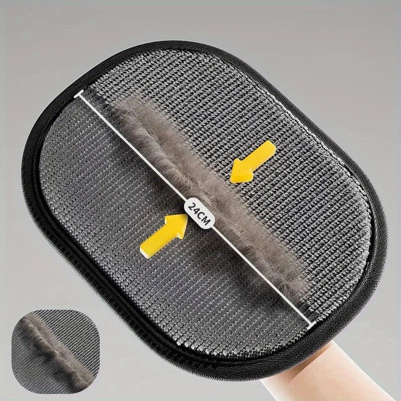 Showlu double-sided pet hair removal brush and grooming gloves, designed for effective pet grooming and fur removal.