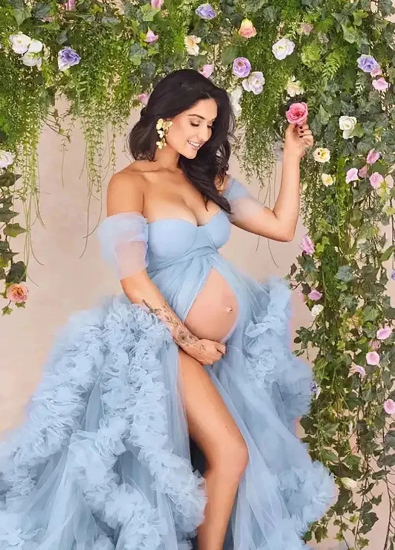 Sexy deep V-neck tulle maternity dress with lace, long sleeves, feather details, ideal for photo shoots or special occasions.