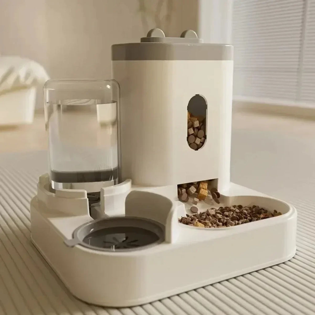 Showlu automatic pet feeder and water fountain with large capacity food bowl for convenient pet feeding and hydration.