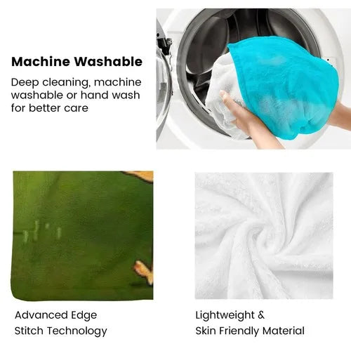 Showlu Smart General waterproof beach blanket with soft flannel, sand-proof mat for outdoor relaxation on sandy surfaces.