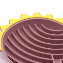 Pet supplies Slow Food Bowl Anti-Knockover Anti-Slip Dog Bathing Distraction Silicone Dog Sucker Food Training Feeder Supplies