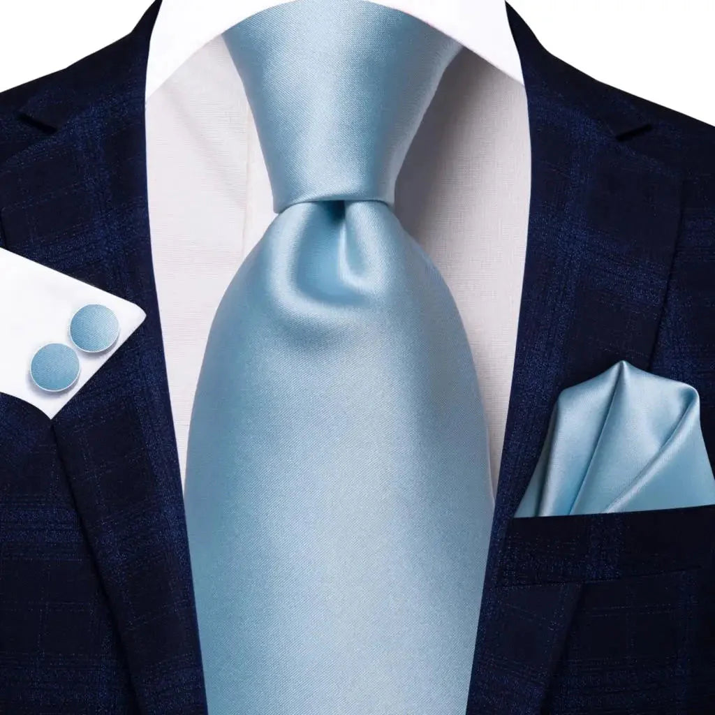 Mint green solid silk tie set by SHOWLU FASHION STORE featuring a men's necktie and matching cufflinks.