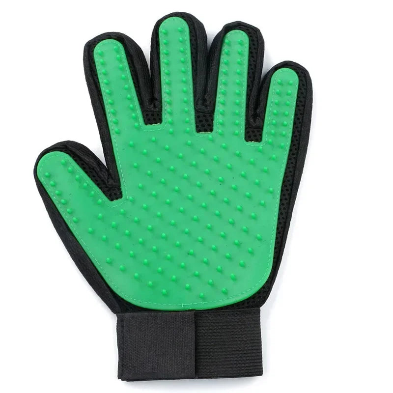 Showlu Fashion MOONBIFFY Pet Silicone Grooming Gloves with hair remover for cats and dogs, showing the gloves and fur removal features.