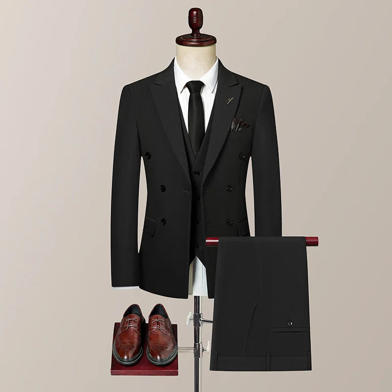 SHOWLU men's slim fit double-breasted 3-piece wedding suit set, featuring a tailored jacket, vest, and trousers in classic style.