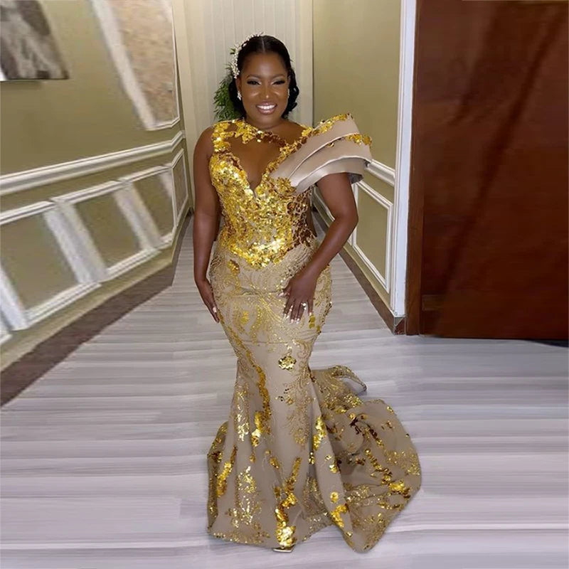 Black girls evening gown with sweep train, shiny gold mermaid style, plus size formal party dress, elegant Aso Ebi prom dress