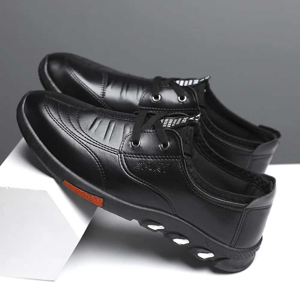 Men's Showlu Fashion leather loafers with breathable slip-on design, ideal for business casual and driving comfort.