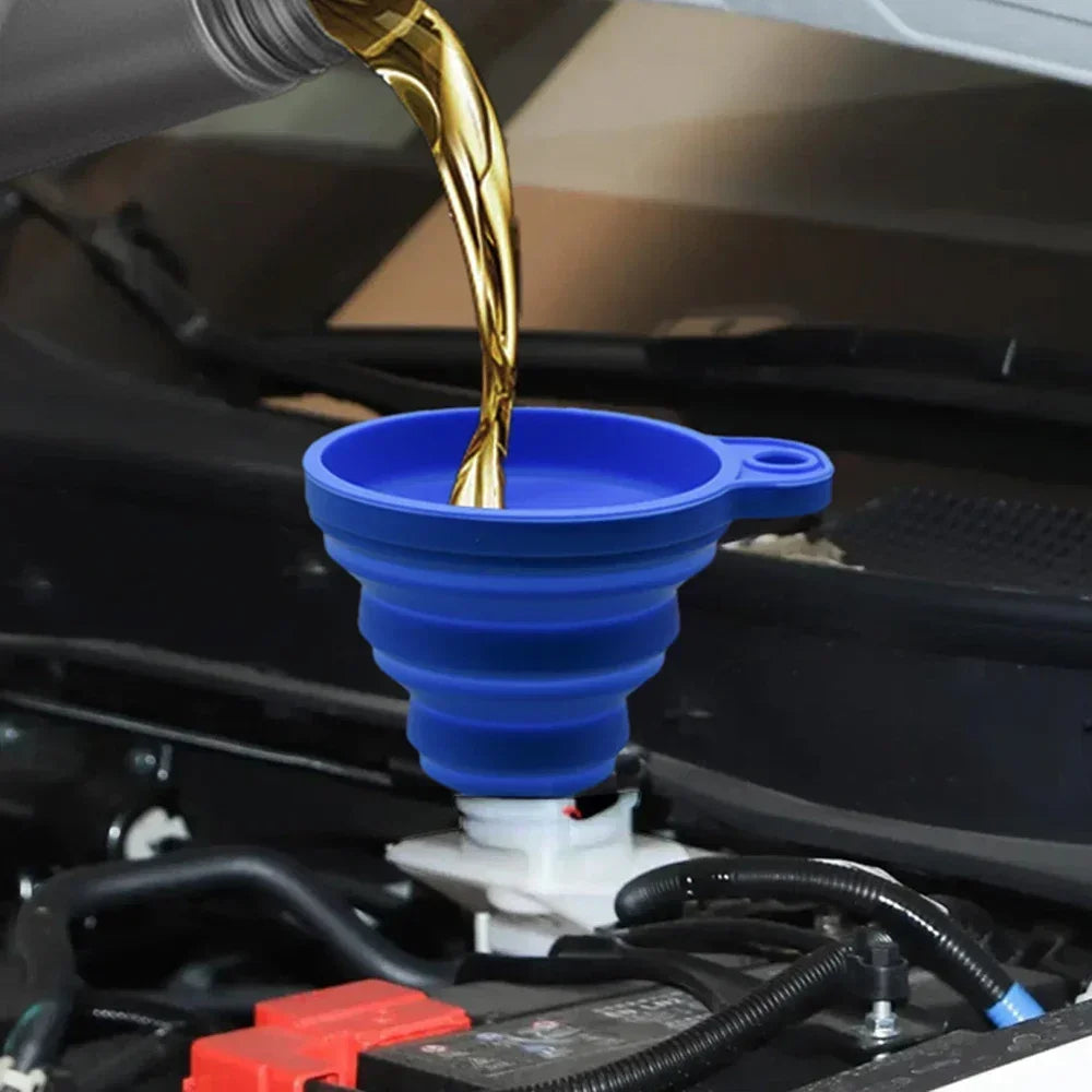 Showlu Smart General collapsible funnel set with multiple sizes, made of flexible, durable plastic for easy pouring and storage.
