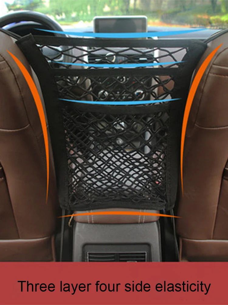 Showlu Smart General pet car window safety net installed in car window, preventing pets from falling or jumping out during travel.