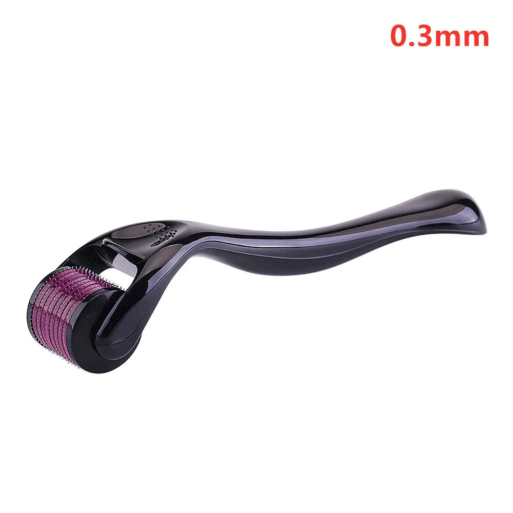 Showlu Smart General beard growth roller with fine needles for stimulating facial hair growth, close-up of the roller in hand.