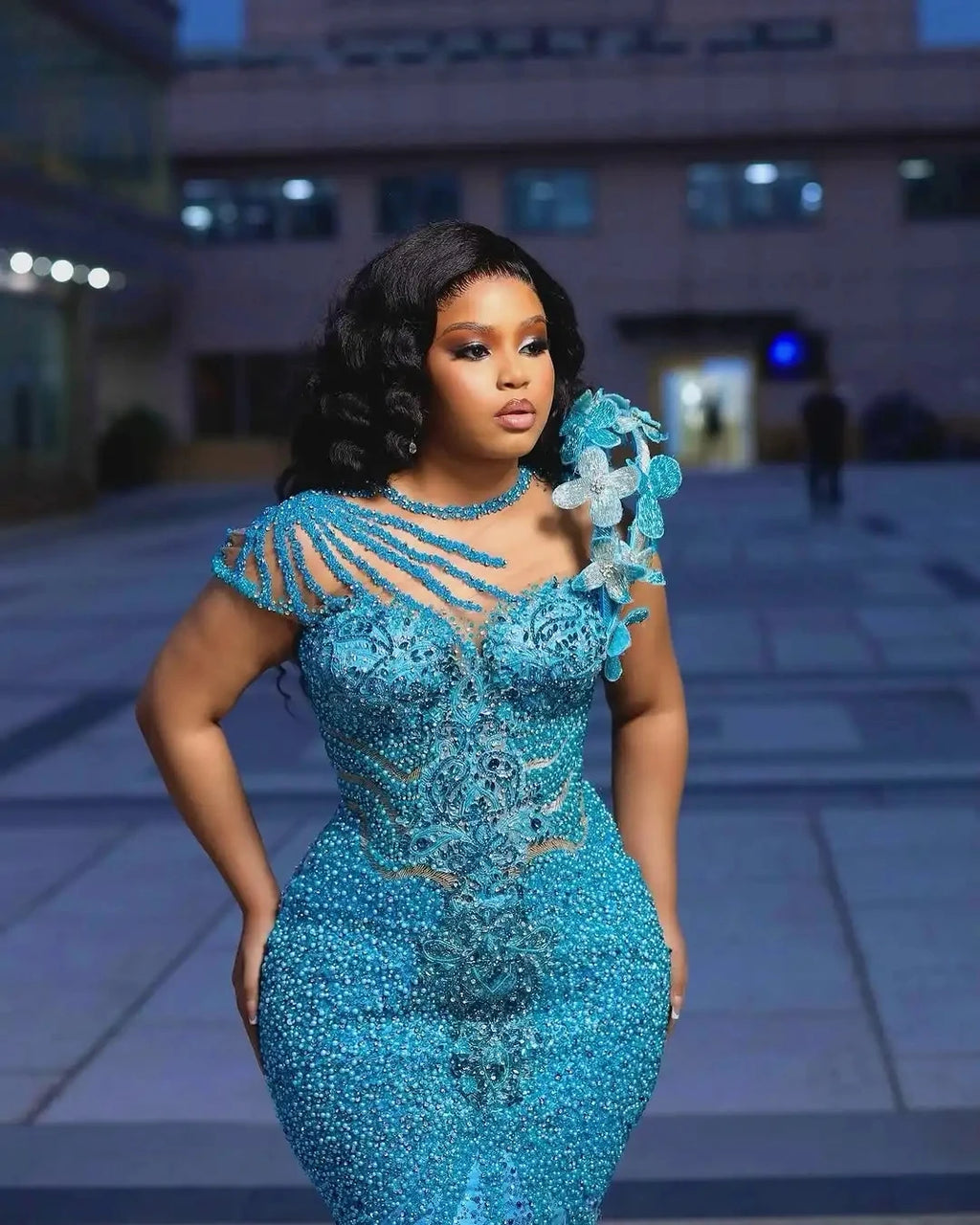 Showlu Fashion African Aso Ebi prom dress with lace, appliques, sequins, glitter, and plus-size evening gown with long sleeves.