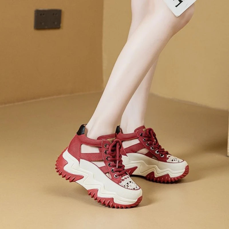 Mesh wedge sandals for women with hollow-out design, round toe, and sporty casual style in retro fashion.