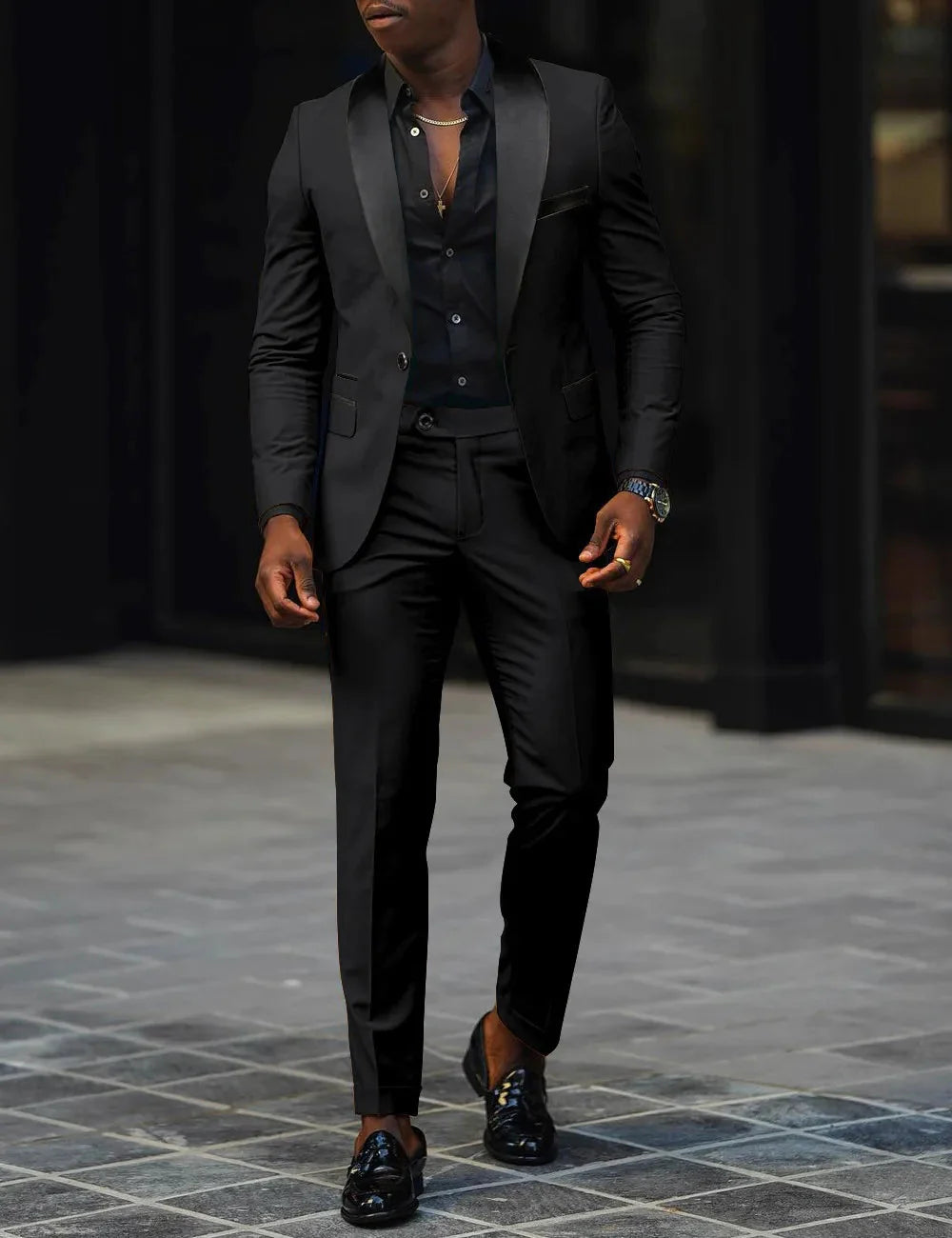 Naupang men's slim fit 2-piece business suit with single button side slit, shown in dark fabric with tailored fit and classic style.