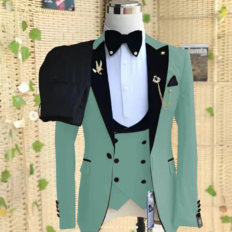 Beige formal men's suit from Showlu Fashion, 3-piece tuxedo with peaked lapel, blazer, pants, and vest for wedding or business occasions