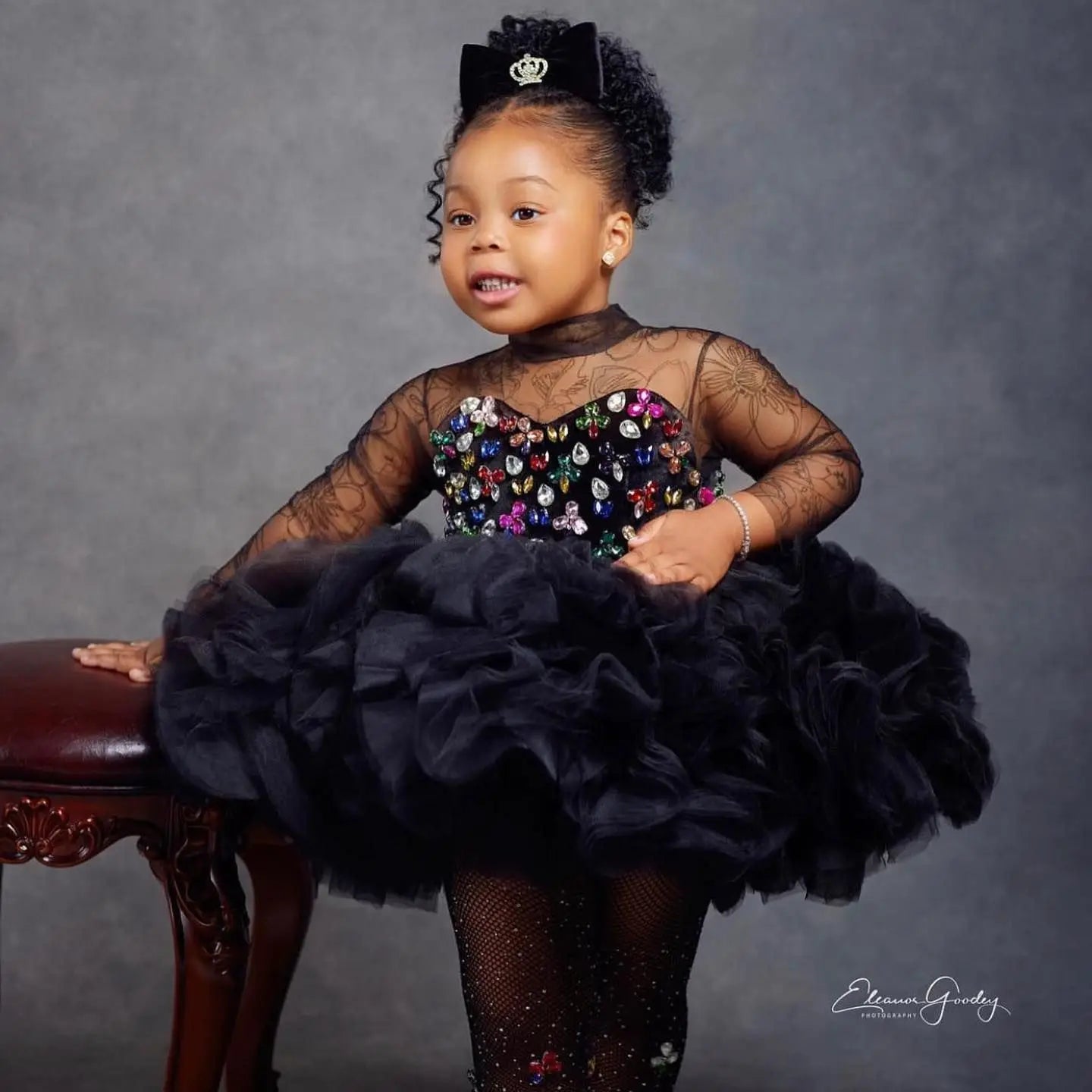 Customized Flower Girl Dresses For Wedding Black Knee Length Cute Baby Pleate Puffy Princess Birthday Party First Communion Gown