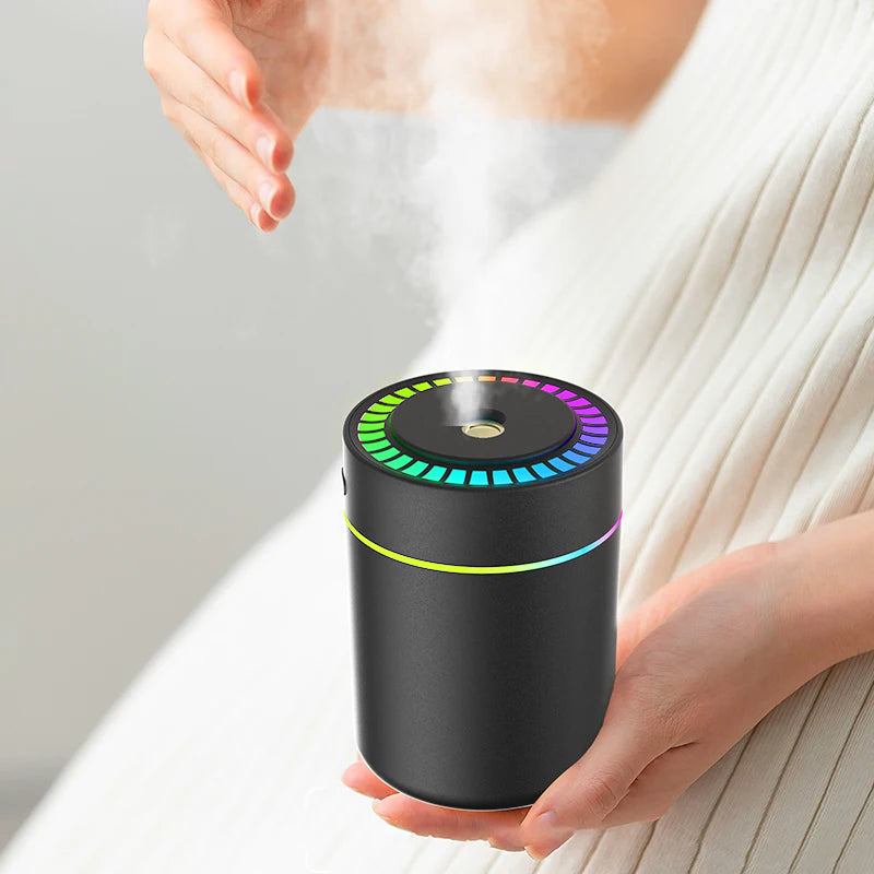 Showlu Smart Aromatherapy Essential Oil Diffuser with 180mL capacity, USB-C humidifier in sleek design.