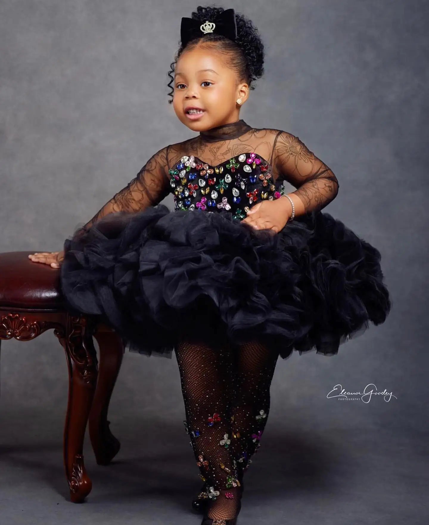 Customized Flower Girl Dresses For Wedding Black Knee Length Cute Baby Pleate Puffy Princess Birthday Party First Communion Gown