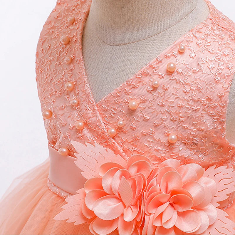 Showlu Fashion Flower Girl Dress for First Communion, with tulle skirt, lace bodice, suitable for baptism, wedding, or birthday parties.