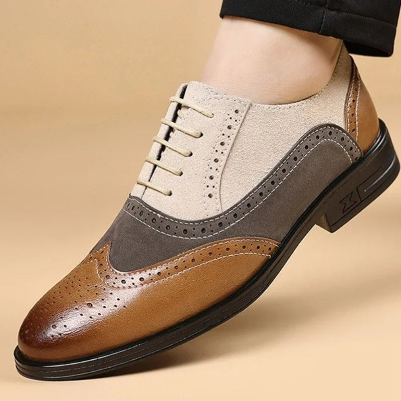 Men's leather formal shoes in British style, comfortable retro design, large size, suitable for business casual or fashion wear.