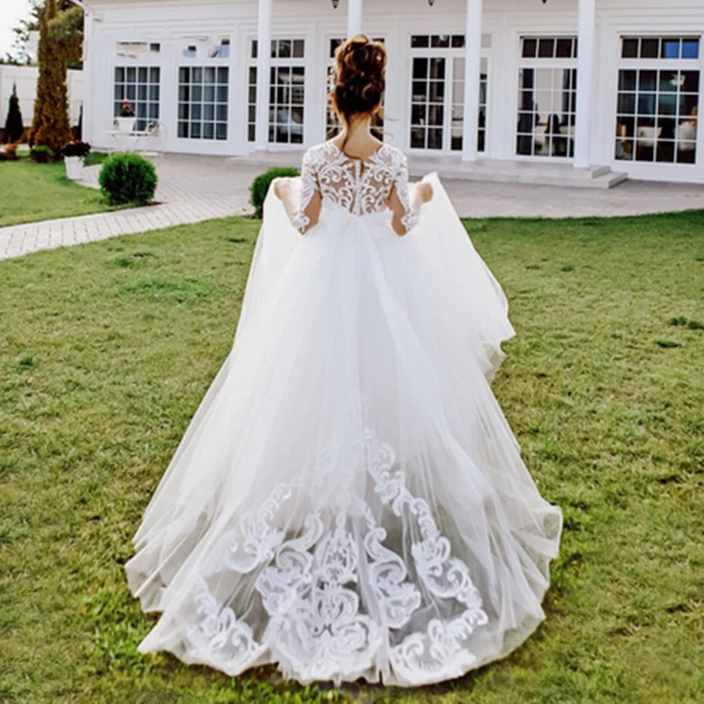 Vintage lace Lakeitama Flower Girl Dress by Showlu Fashion Store, floor-length wedding pageant gown with floral details and elegant design.