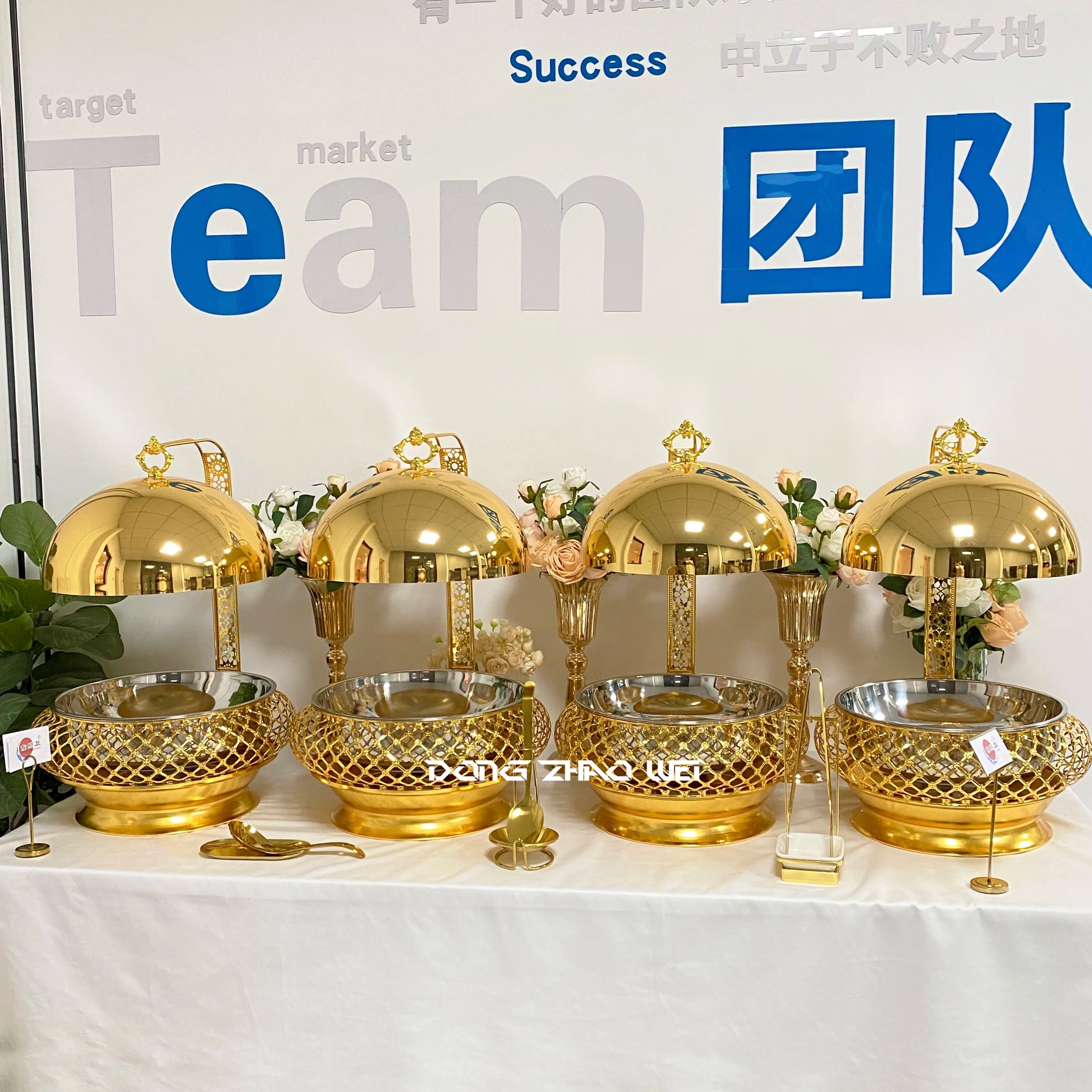 Luxury stainless steel wedding party chafing dish for buffet catering, showcasing hanging food warmer with elegant design