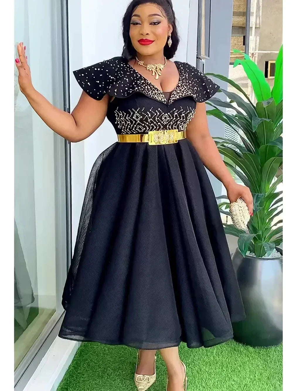Plus size Ankara African wedding gown by SHOWLU FASHION STORE, featuring an elegant dashiki robe with vibrant patterns.