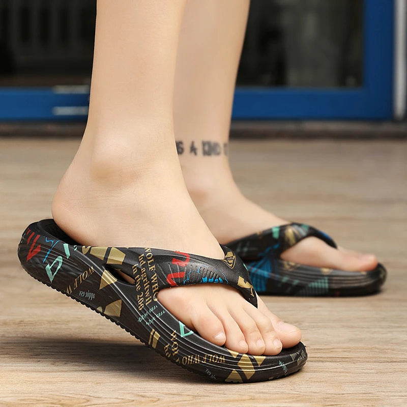 Unisex beach flip flops and home slippers with non-slip soles, lightweight and soft, featuring EVO design for women and men.