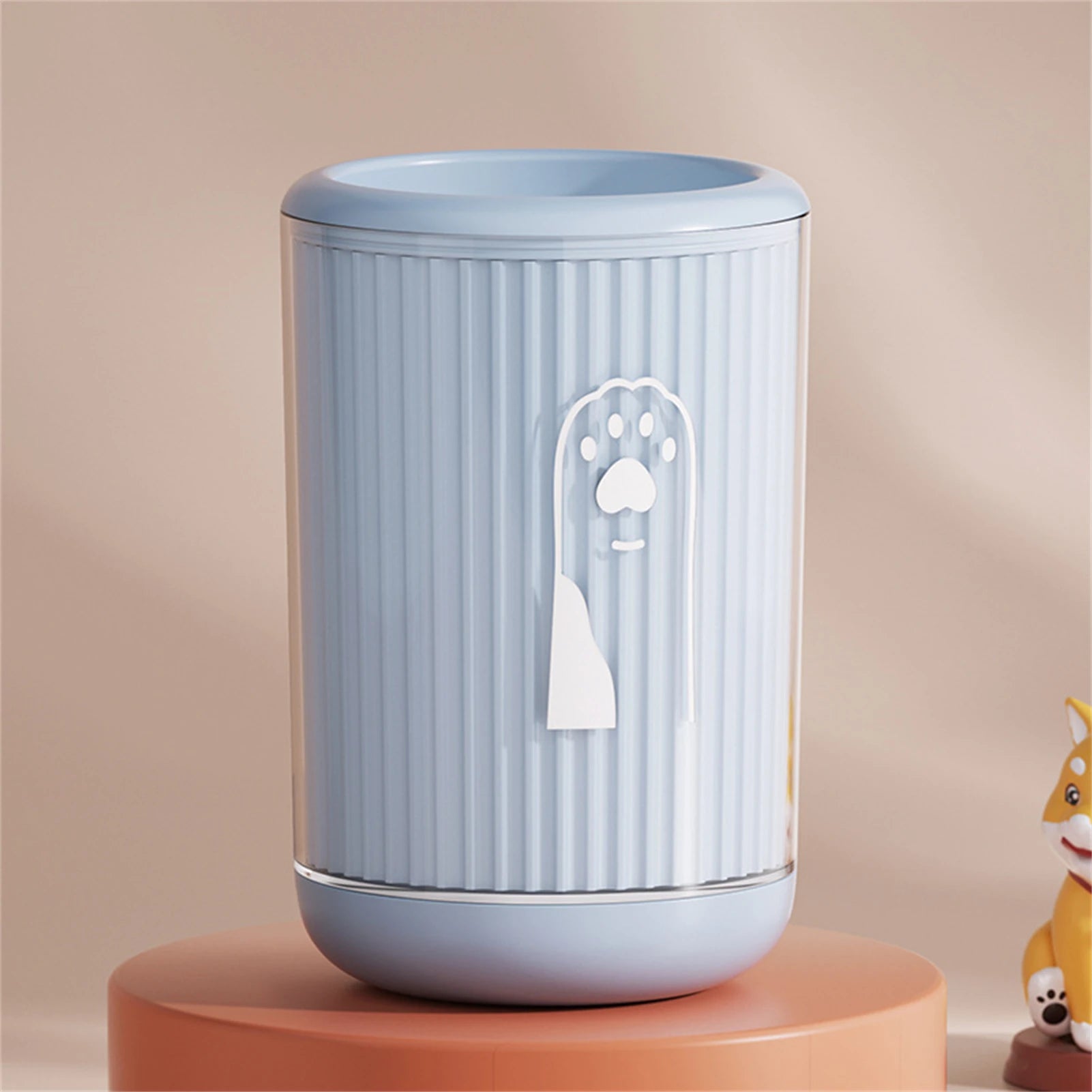 Showlu Smart General Pet Paw Cleaner Cup with water-filled container and silicone brush for cleaning dog or cat paws.