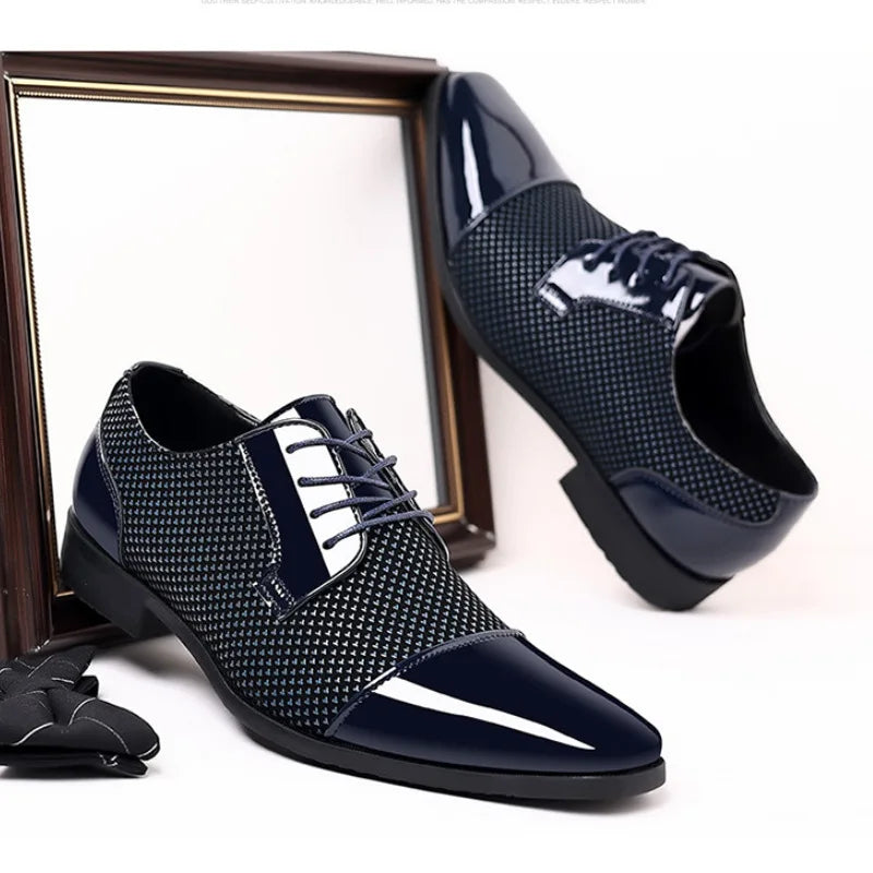 Men's black patent leather dress shoes with pointed toes, formal oxford style, from Ligentleman by Showlu Fashion Store.