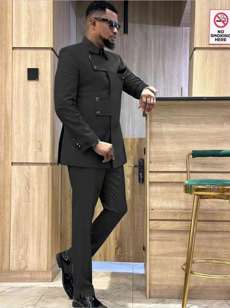 Showlu Men's slim fit Italian style 2-piece suit with single-breasted serge fabric, tailored for a sharp, modern look.