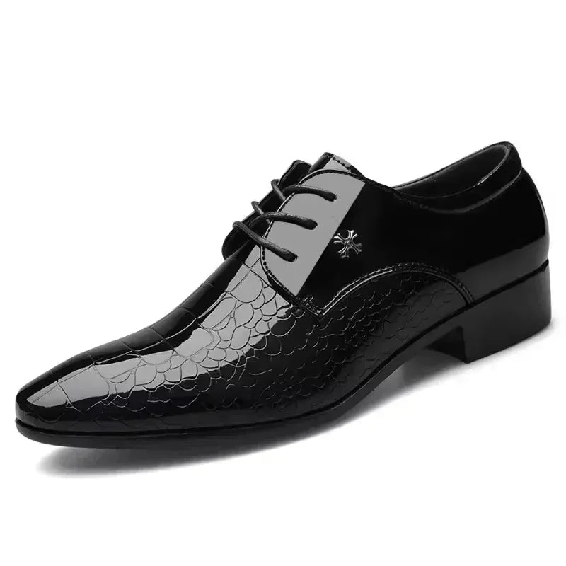 Elegant men's Oxford shoes by Showlu Fashion, Italian pointed toe patent leather dress shoes for formal occasions.