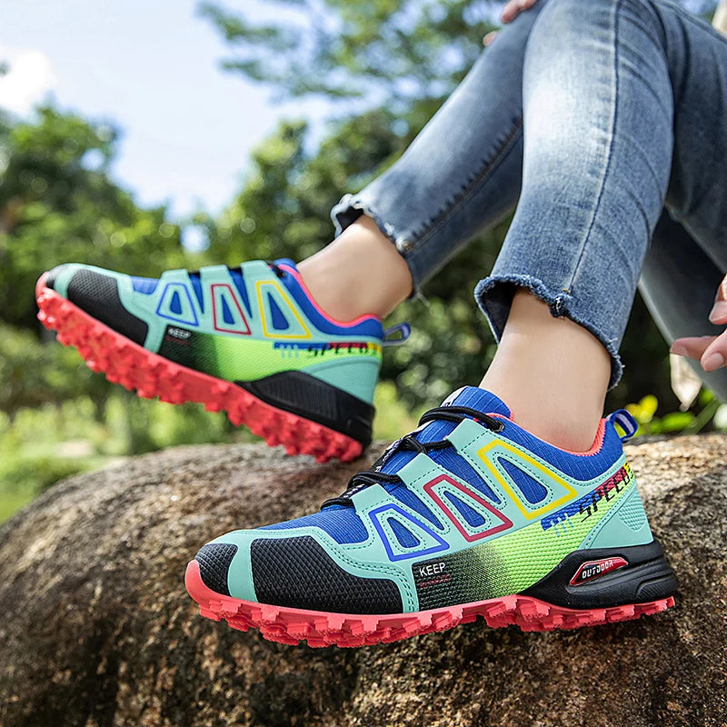 Women's waterproof hiking and running shoes by Showlu, designed for outdoor walking, travel, cycling, and sports activities.