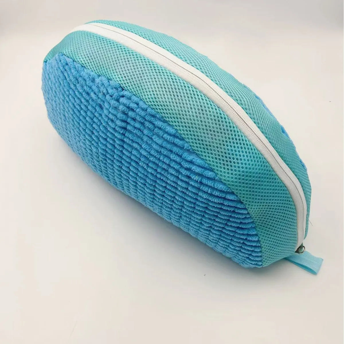 Showlu Smart General portable shoe cleaner brush with soft bristles for effective cleaning of shoes and sneakers.