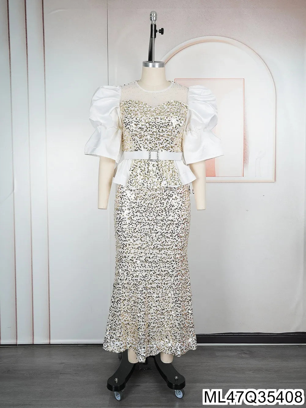 Plus size high-waisted fishtail evening dress with heavy sequins, perfect for parties and special occasions.