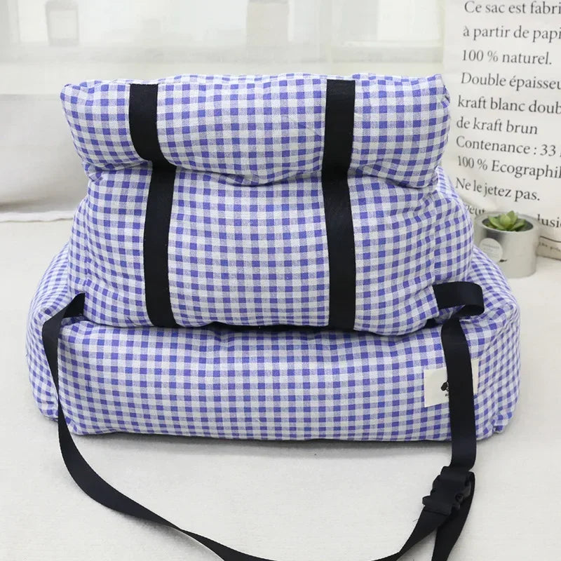 Showlu 2-in-1 dog car seat cover and travel bed in polyester, featuring a hammock design for pet comfort and protection.