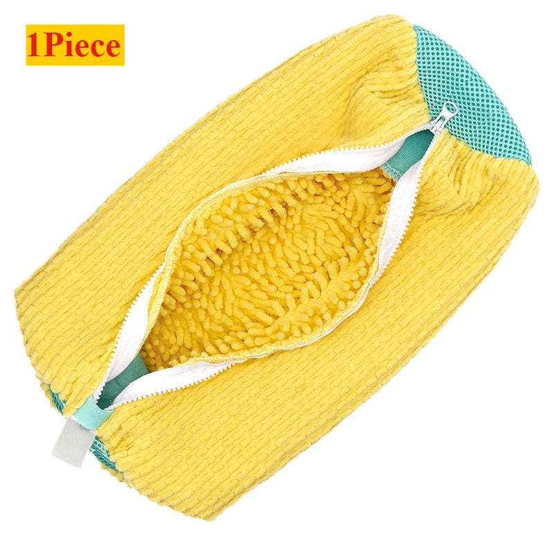 Showlu Smart General portable shoe cleaner brush with soft bristles for easy cleaning of sneakers and shoes.