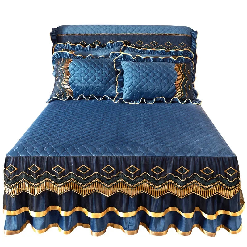 AI WINSURE-European Lace Velvet Bedspreads Quilted, King Size, Luxury, Retro Soft Bedskirt Set, with 2 Pillow Shams, Queen