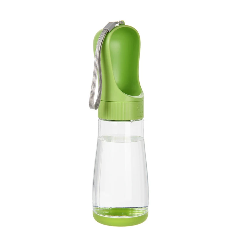 Showlu Smart General pet portable water bottle with a built-in water dispenser and leak-proof design for on-the-go hydration.