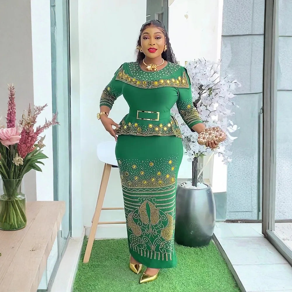 Plus size African dashiki diamond bodycon maxi dress for women, featuring vibrant patterns and a fitted silhouette.