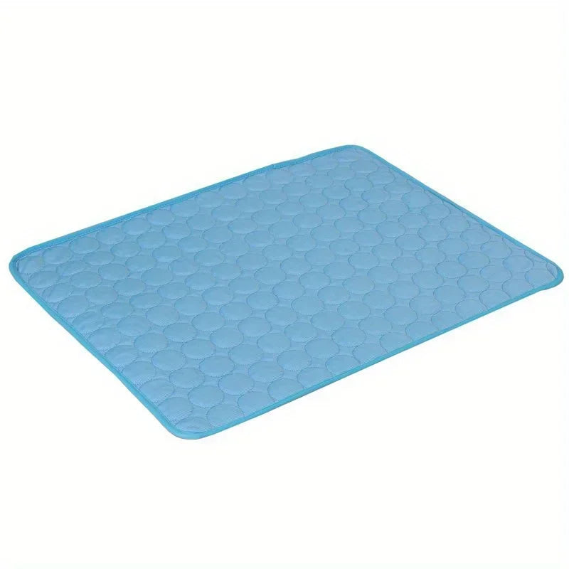 Breathable summer pet ice silk cooling sleeping mat for dogs and cats, washable and durable pet bed for home and outdoor use