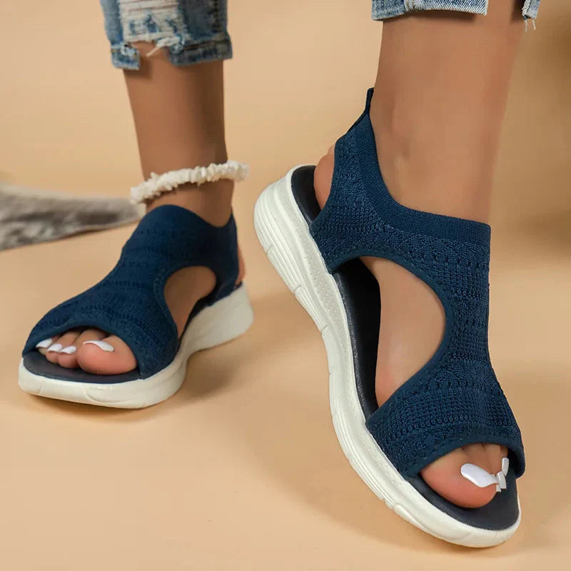 SHOWLU Women's mesh platform sandals with open toe design, casual summer shoes featuring breathable mesh and chunky soles.