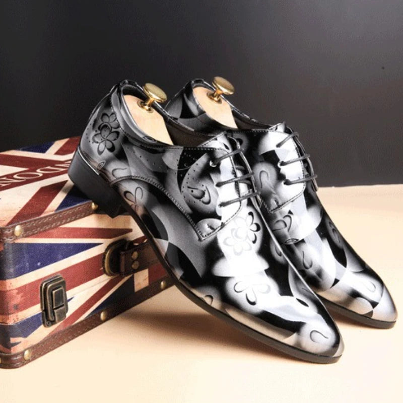 Men's black patent leather Oxford shoes with pointed toes, perfect for weddings and formal occasions, by Showlu Fashion Store.